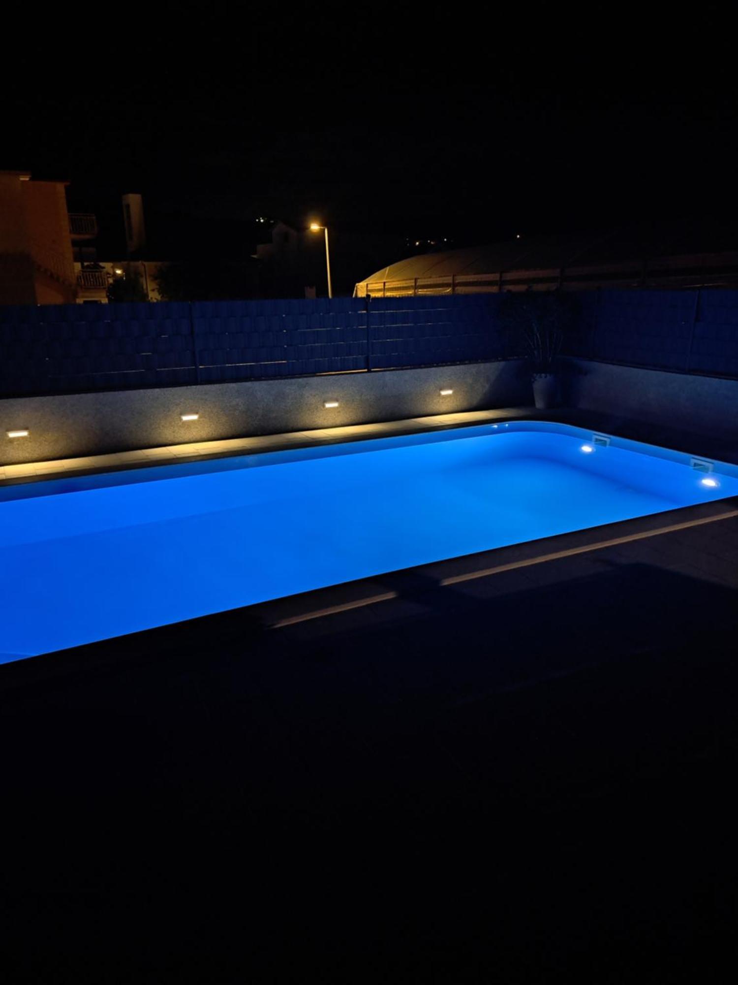 Villa Apartment Aa 2 Trogir Exteriör bild