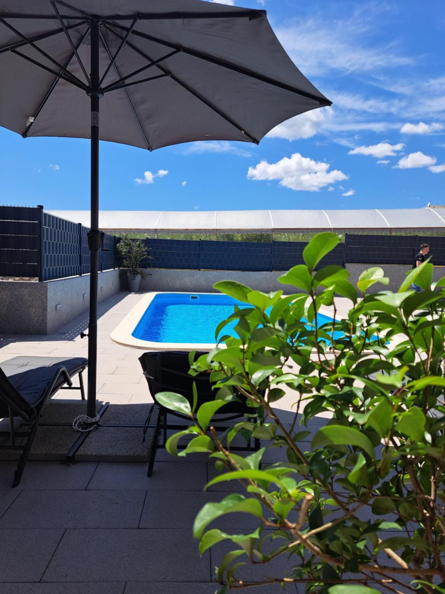 Villa Apartment Aa 2 Trogir Exteriör bild
