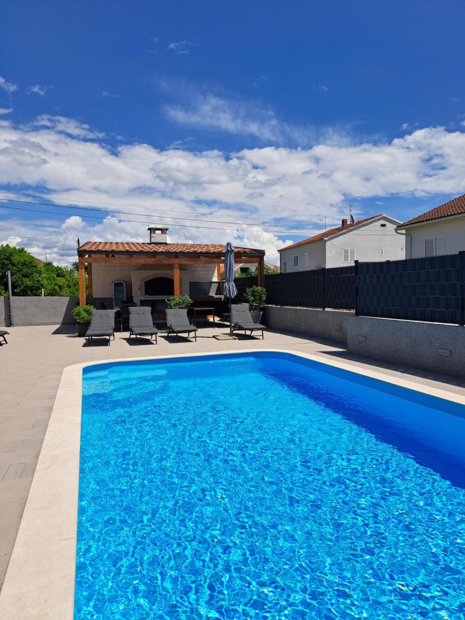 Villa Apartment Aa 2 Trogir Exteriör bild